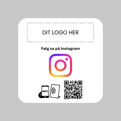 Selvklæbende pad til Instagram med NFC og QR kode – fås med eget logo for et professionelt og personligt udtryk.