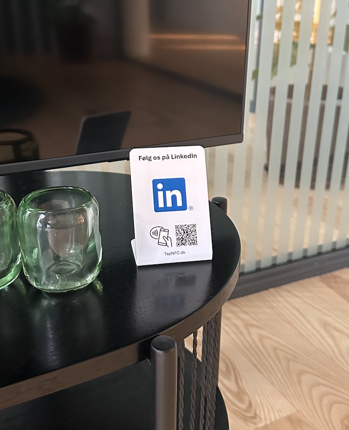 Følg os på LinkedIn - Standard pakke
