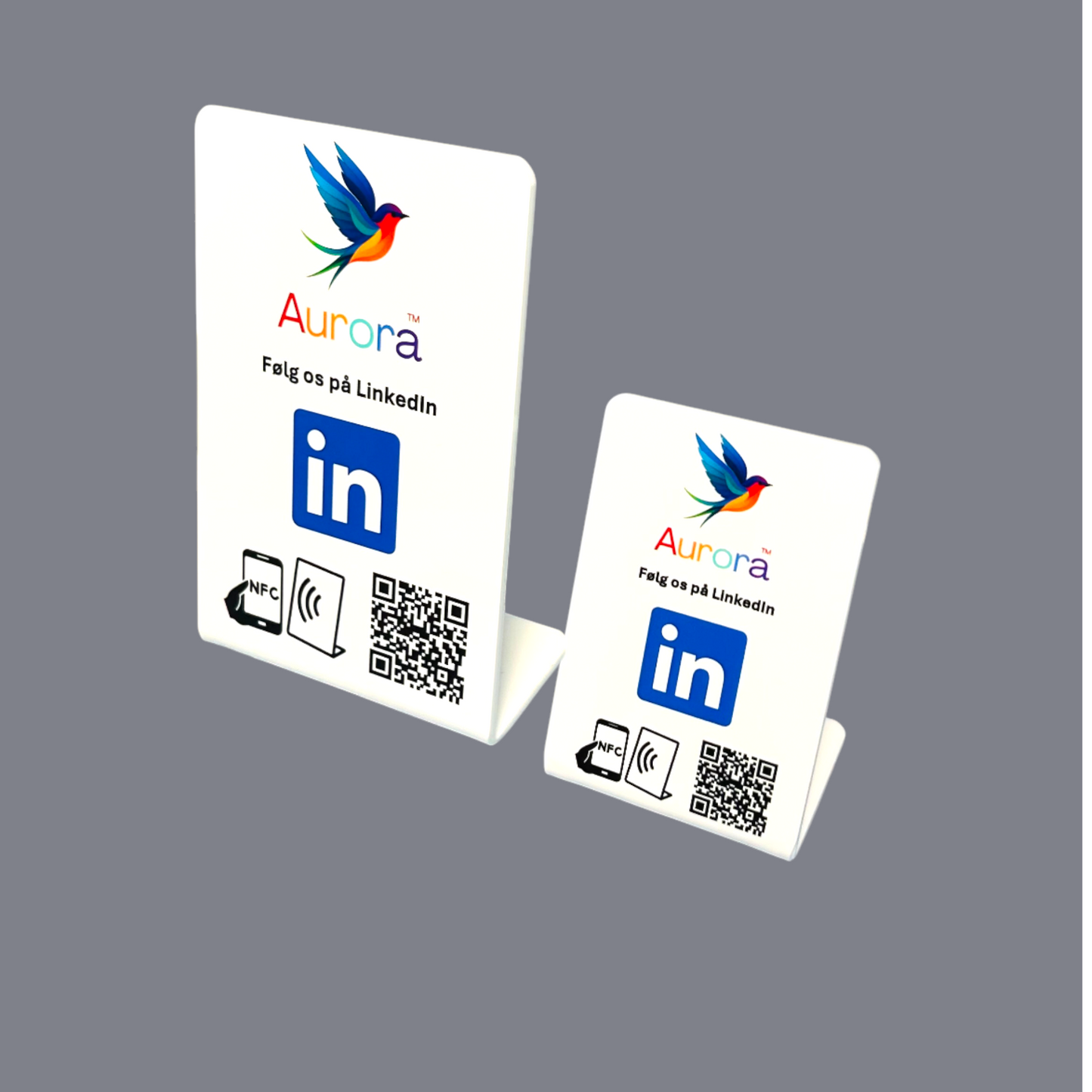 NFC bordstandere med eget logo NFC og QR kode til LinkedIn følgere