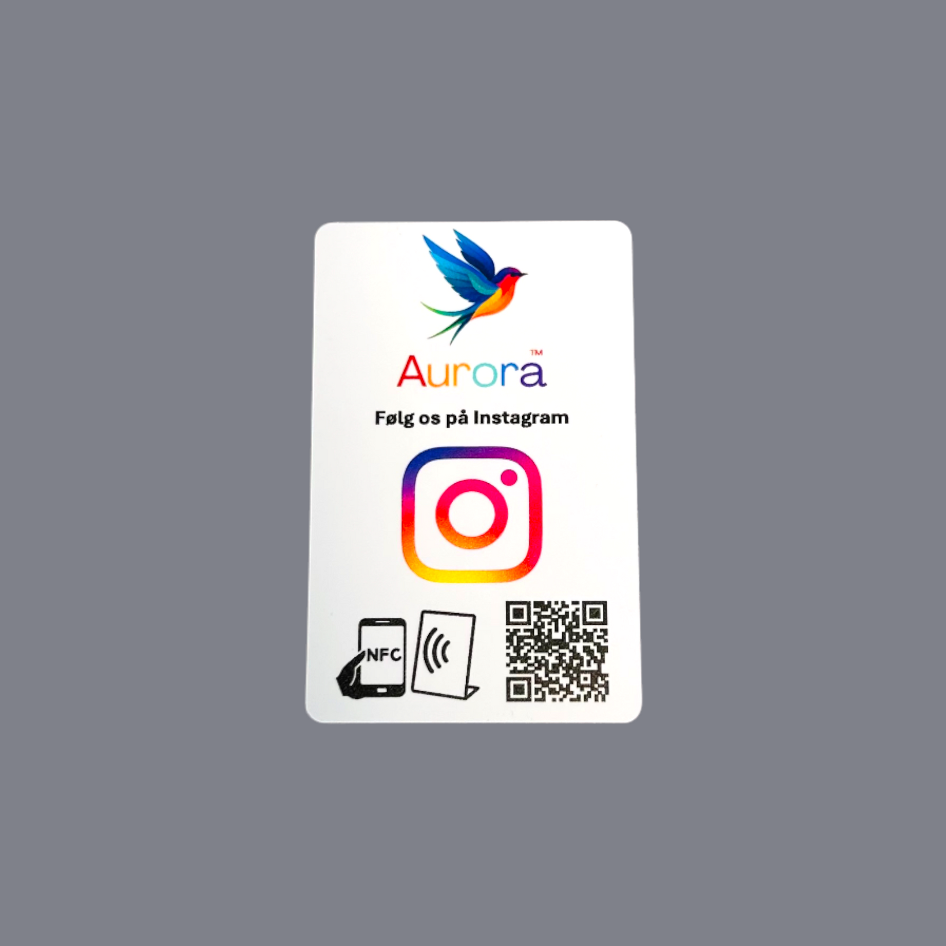 NFC kort med eget logo og QR kode til flere følgere på Instagram til forretninger