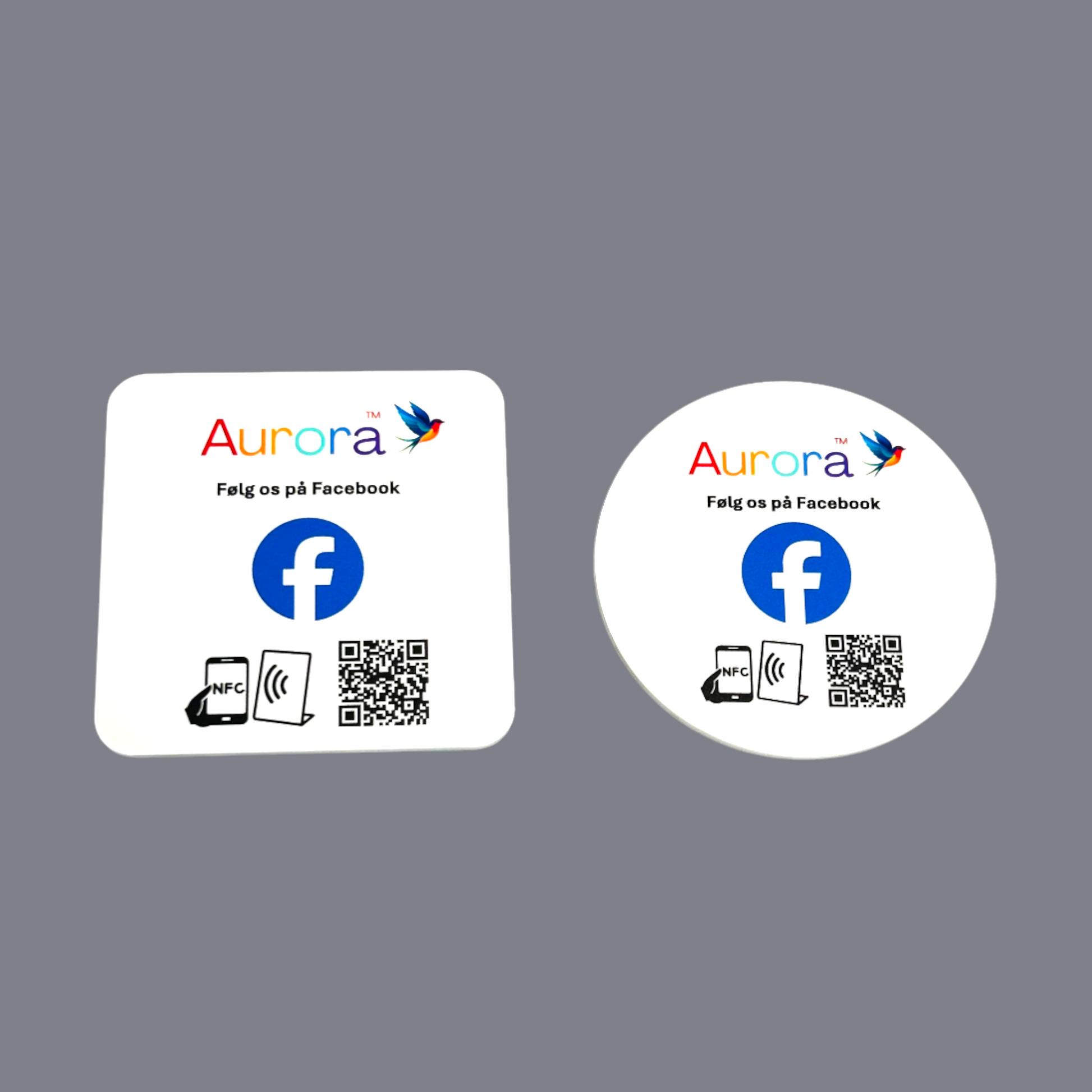 Selvklæbende pads med NFC og QR kode og dit logo til flere facebook følgere til din forretning